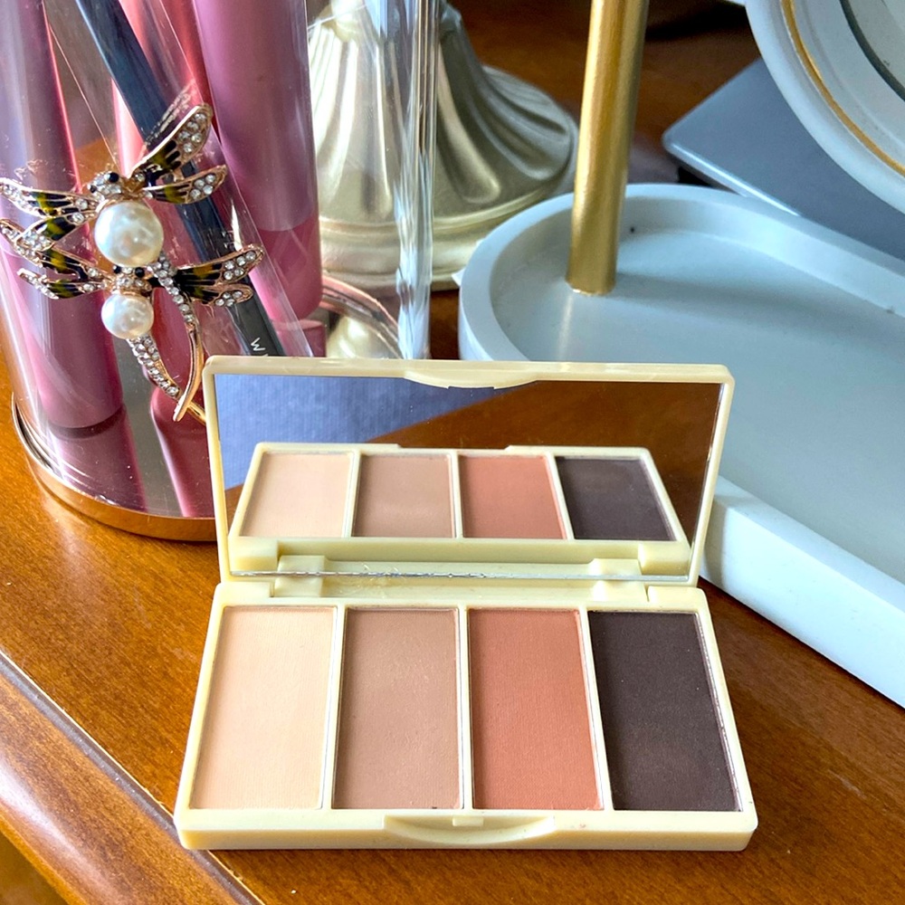 Bellapierre cosmetics natural matte eyeshadow palette